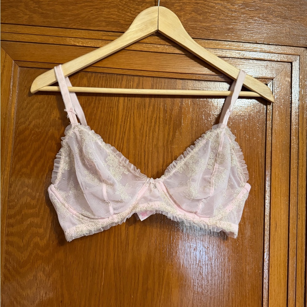 Victoria's Secret Sheer Pale Pink Lace Underwire Bra